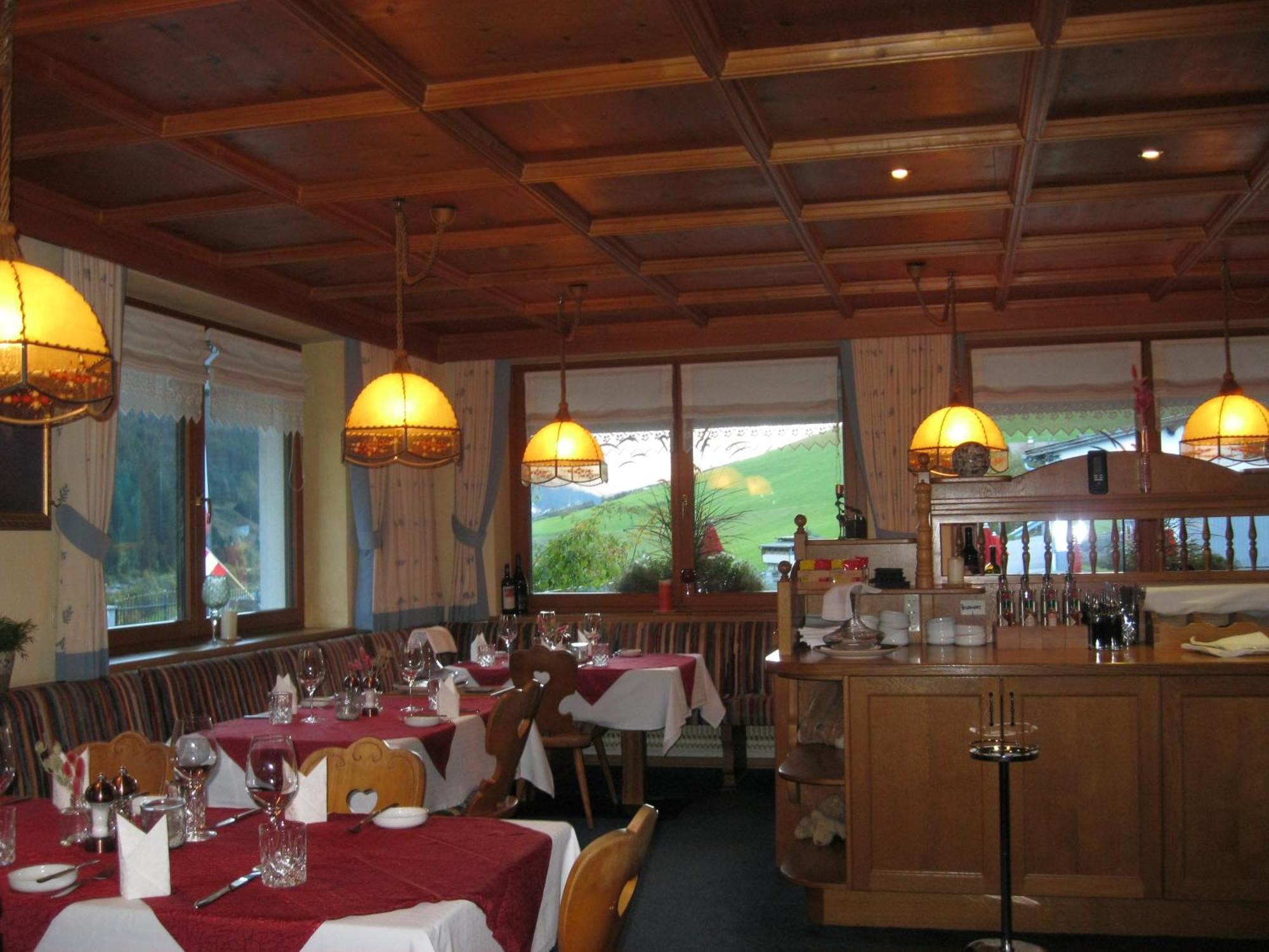Gasthof Talblick Ишгъл Екстериор снимка